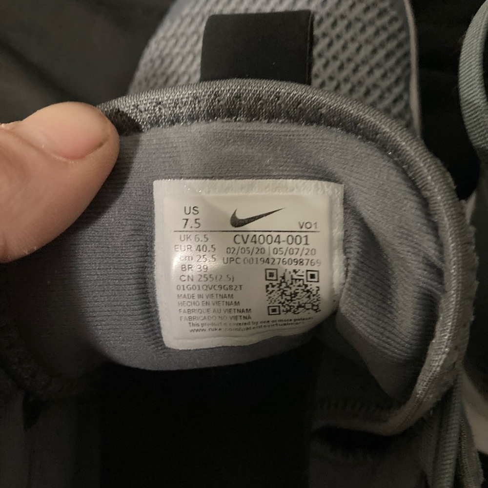 Size 7.5 grey labrons with lion molded on the back of them